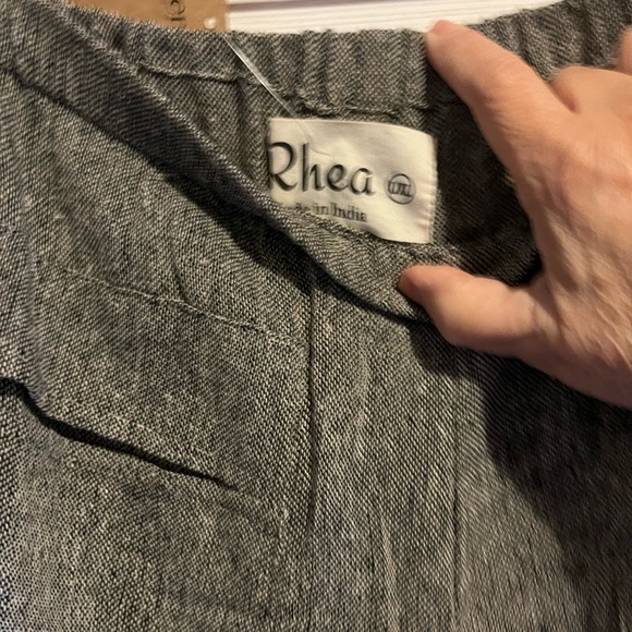 Gray Button-Up Shirt and Pant Set by Rhea L/XL - Picture 6 of 8